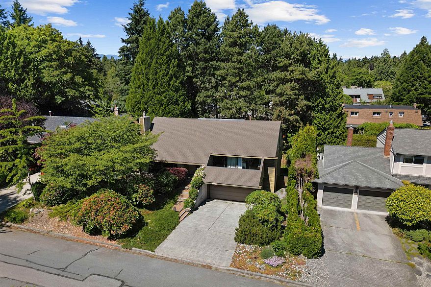 4271 Staulo Crescent