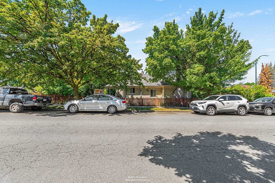 6 W King Edward Avenue