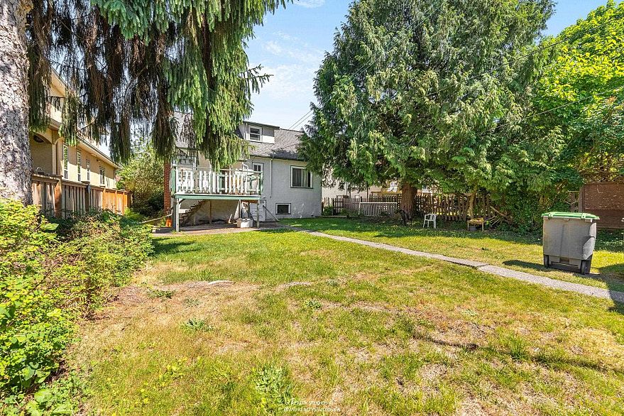28 W King Edward Avenue