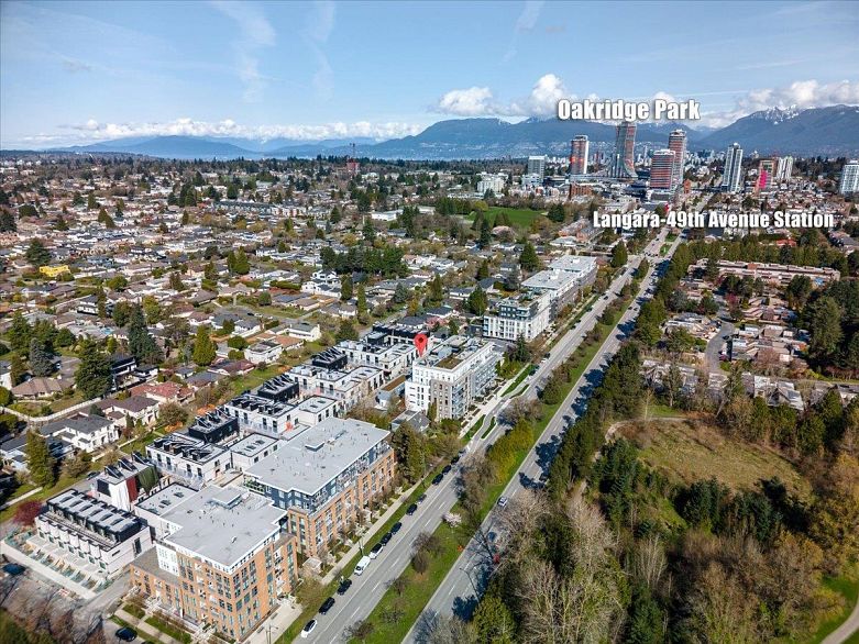 6833 Cambie Street