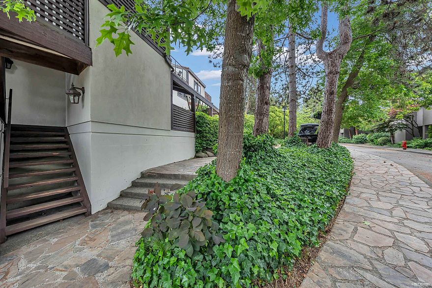 1185 Forge Walk