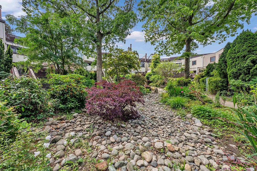 1185 Forge Walk