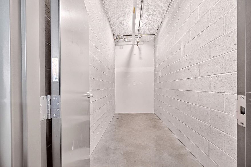 675 W 30th Avenue