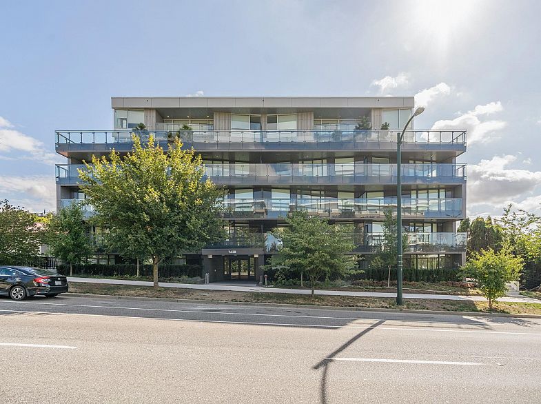 408 7638 Cambie Street