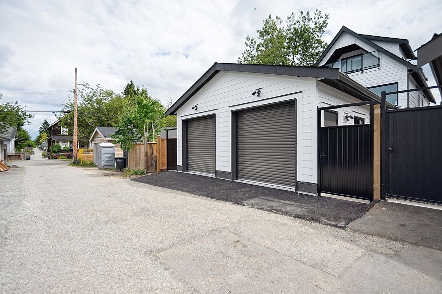 #2 1079 E 14th Avenue