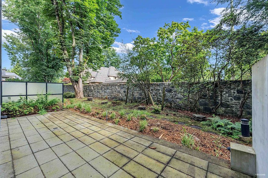 105 1515 Atlas Lane
