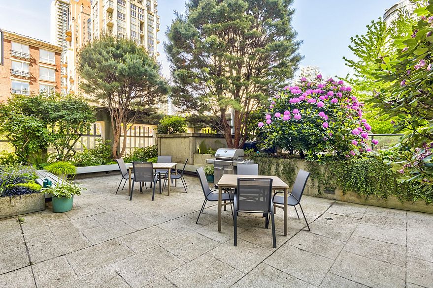1905 1155 Homer Street