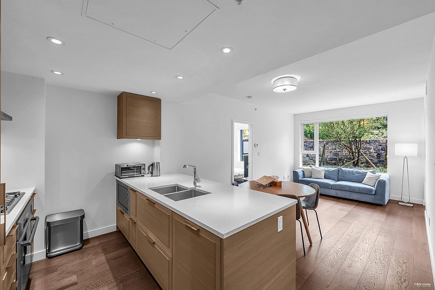 105 1515 Atlas Lane