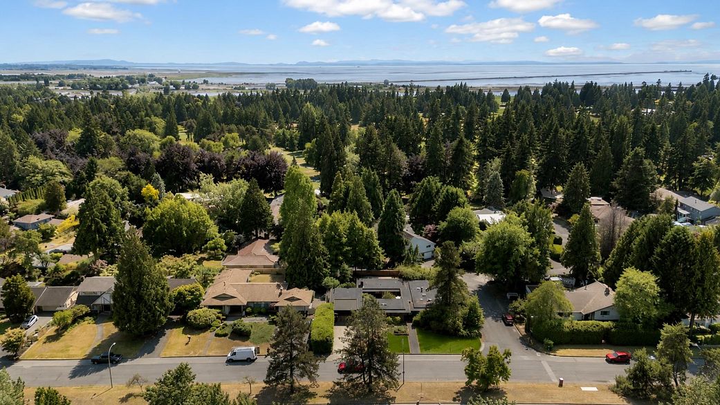 4290 Salish Drive