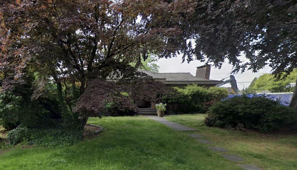 750 W 48th Avenue