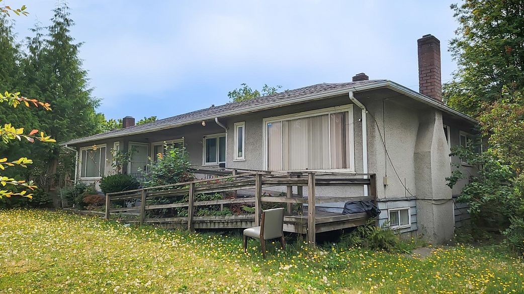 2576 S Grandview Highway