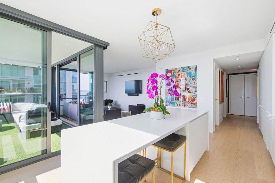 1403 1171 Jervis Street