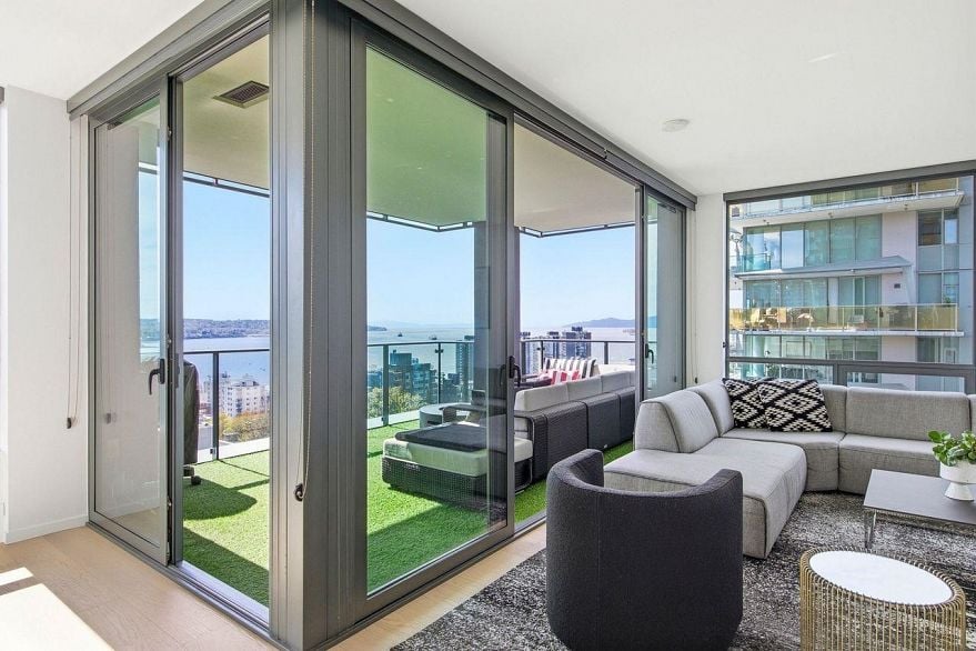 1403 1171 Jervis Street