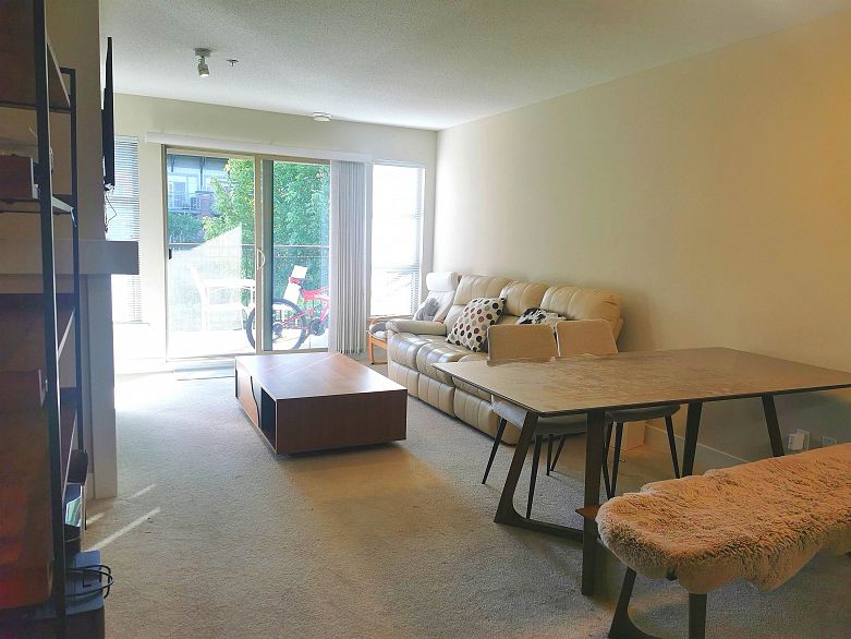 318 2388 Western Parkway