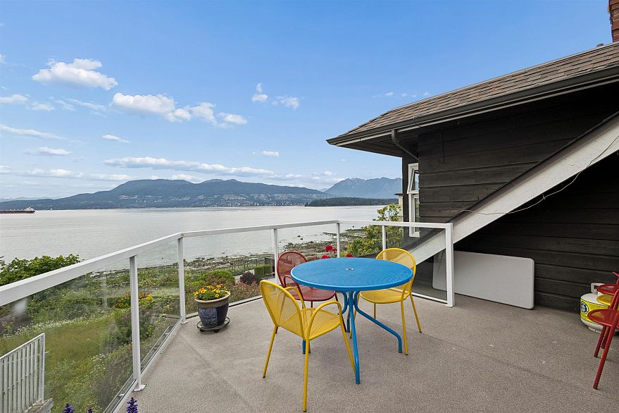 2651 Point Grey Road