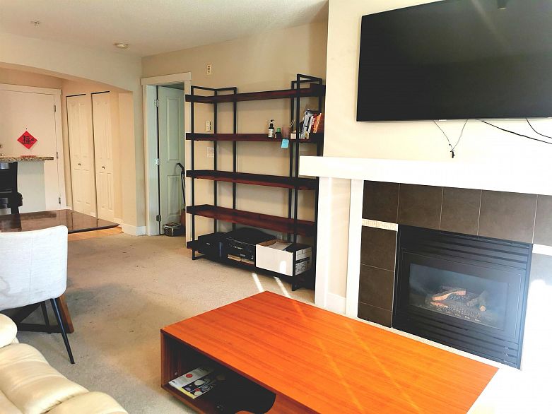318 2388 Western Parkway