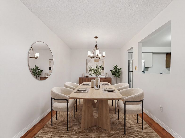 3321 Marquette Crescent