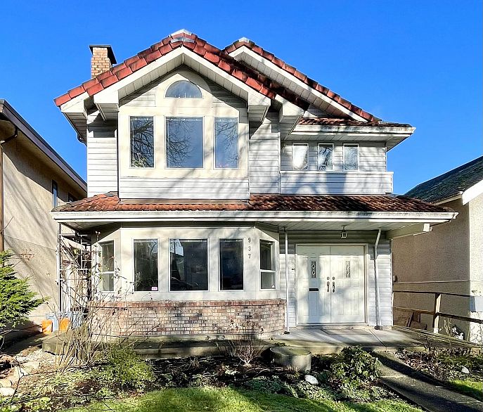 937 W 18th Avenue