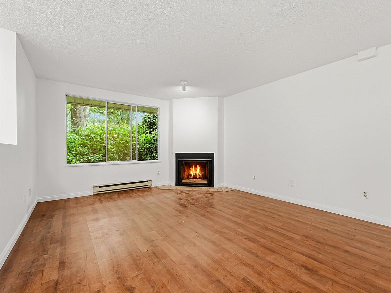 3321 Marquette Crescent