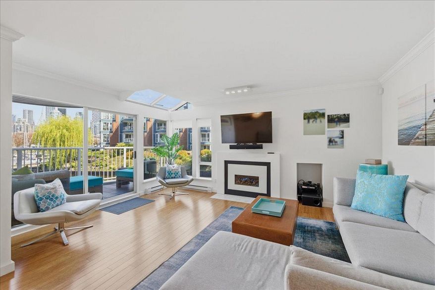1523 Mariner Walk