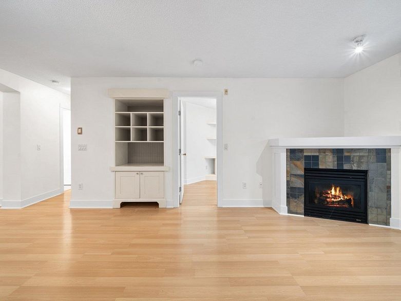108 2338 Western Parkway