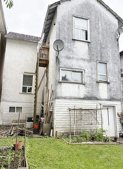 3034 Glen Drive