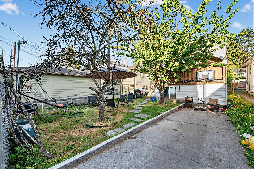 5033 Killarney Street