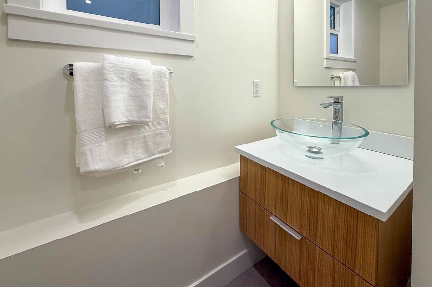 1 3536 POINT GREY ROAD, Vancouver BC V6R 1A8