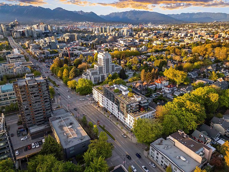 711 2888 Cambie Street