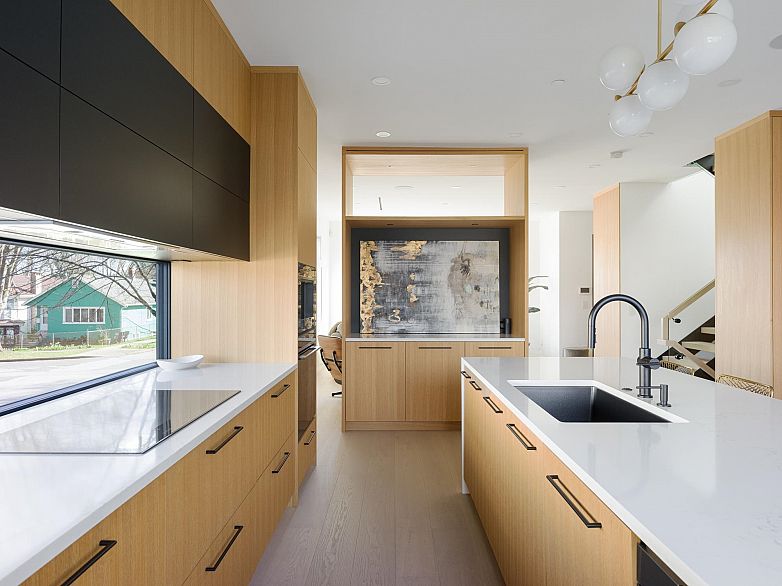 91 E 40th Avenue
