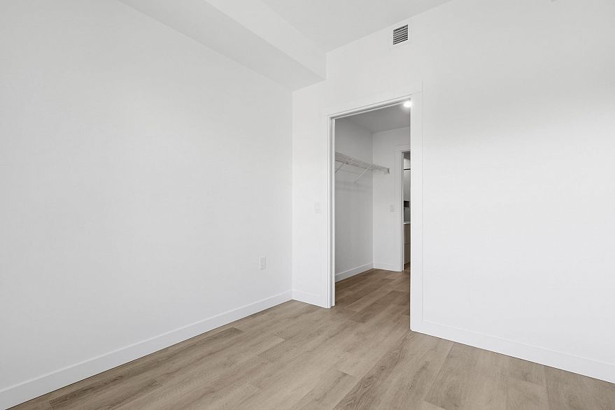 404 2268 E Broadway