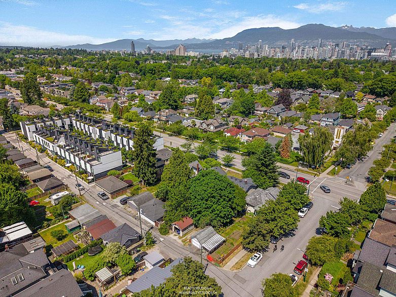 20 W King Edward Avenue