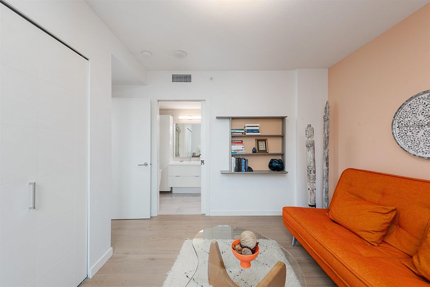 710 2888 Cambie Street