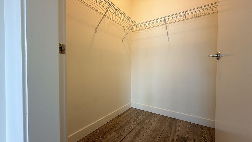 305 4468 DAWSON STREET, Burnaby BC V5C 4B9