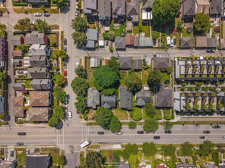 20 W King Edward Avenue