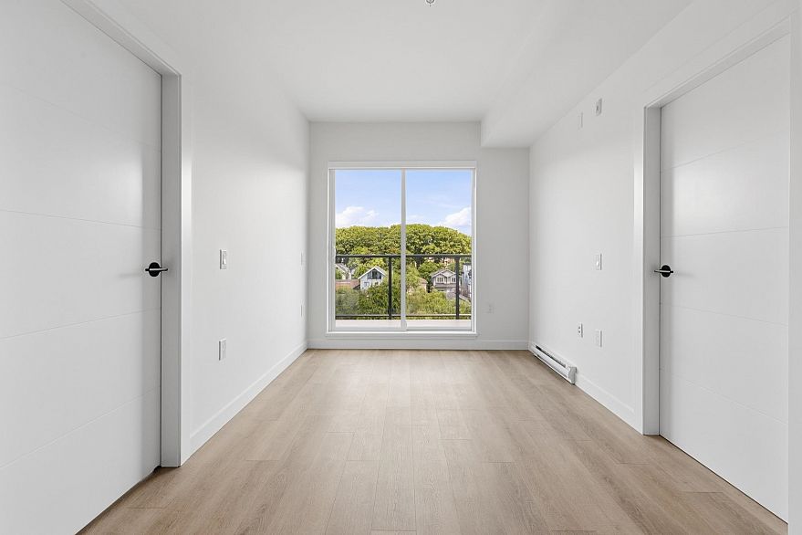 507 2268 E Broadway