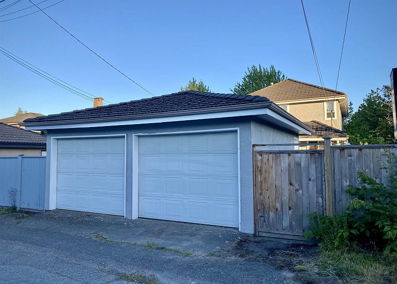 195 W 46th Avenue