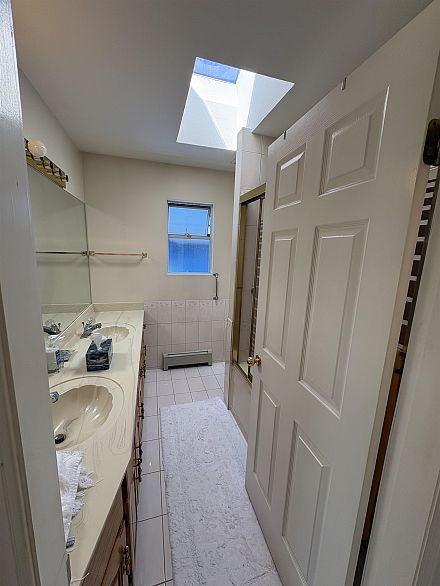 5095 Nanaimo Street