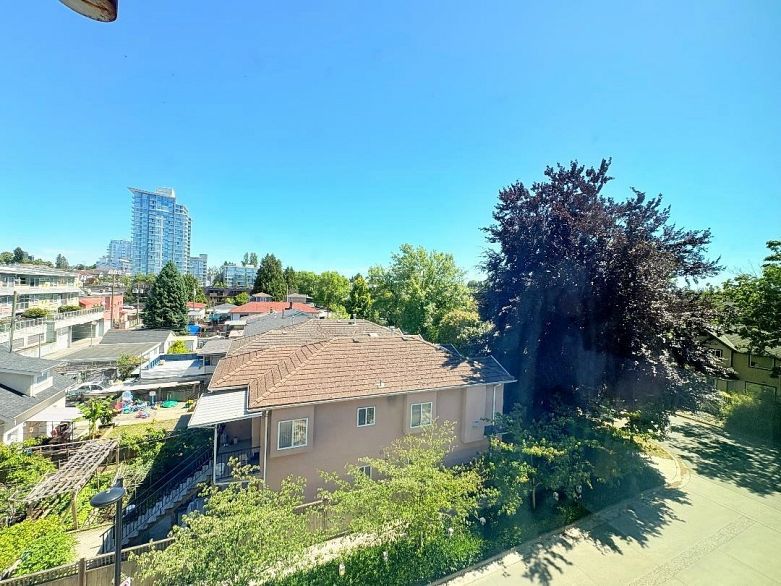 522 2220 Kingsway