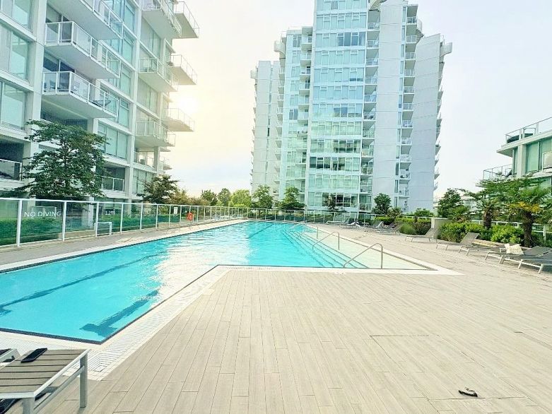 522 2220 Kingsway