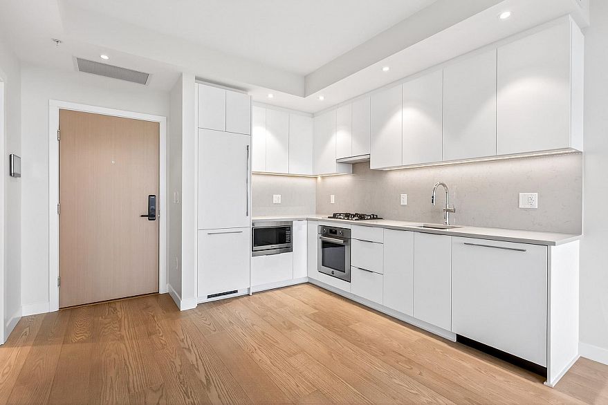 1307 6138 Birney Avenue