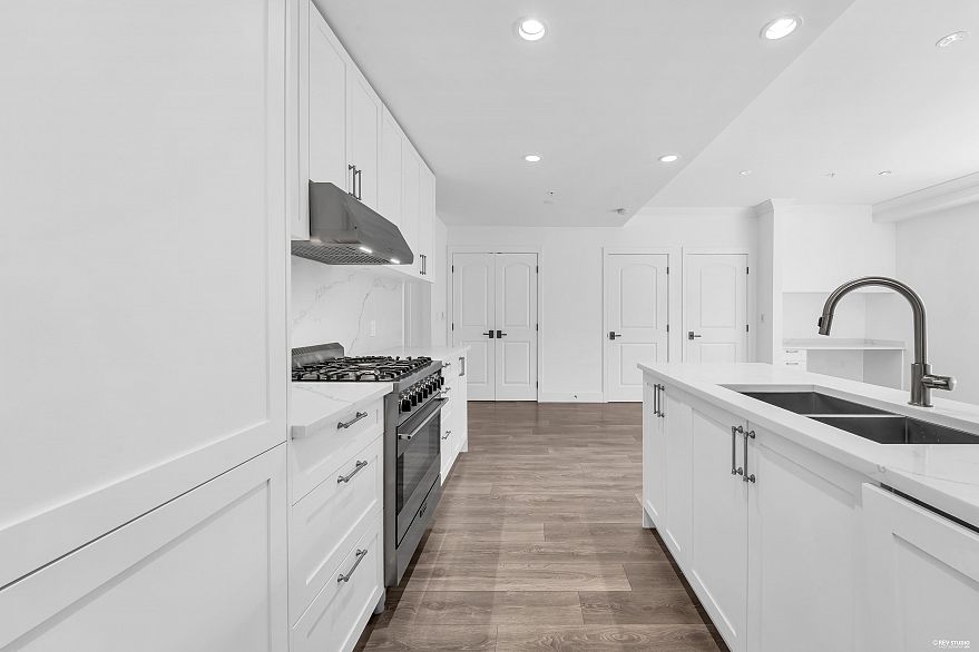 469 W 63rd Avenue