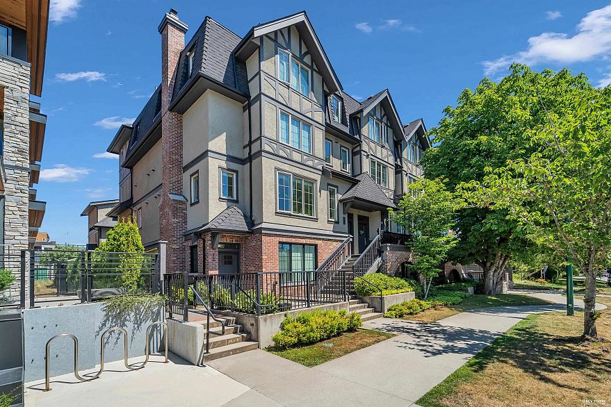 469 W 63rd Avenue