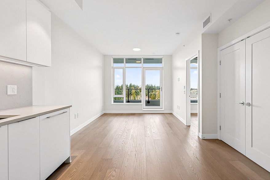 1307 6138 Birney Avenue