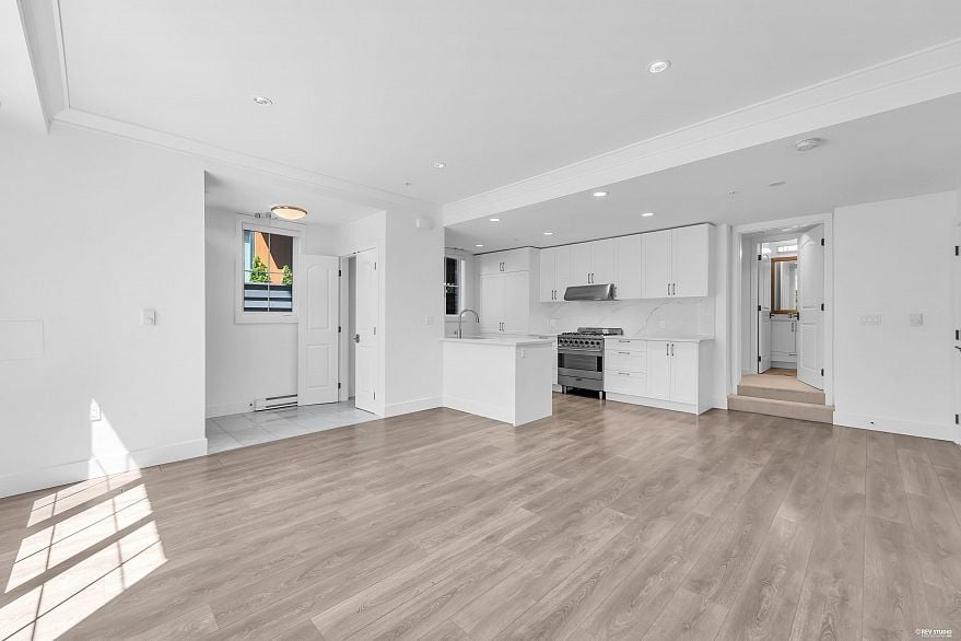 469 W 63rd Avenue