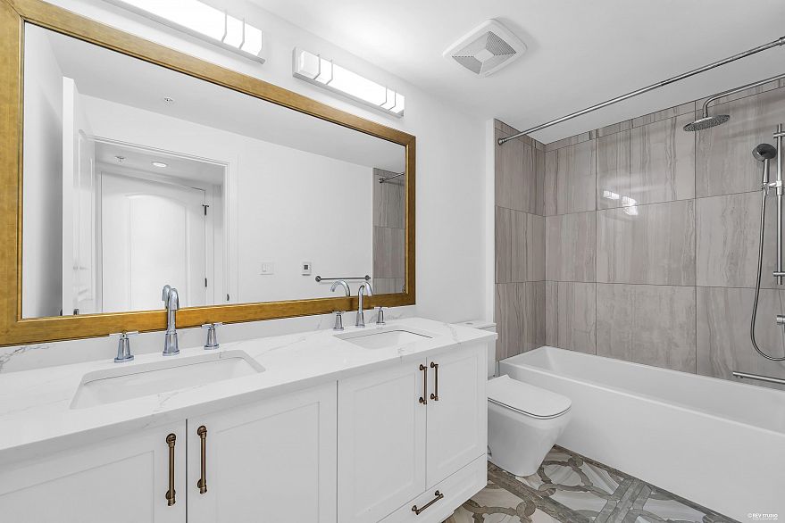 469 W 63rd Avenue