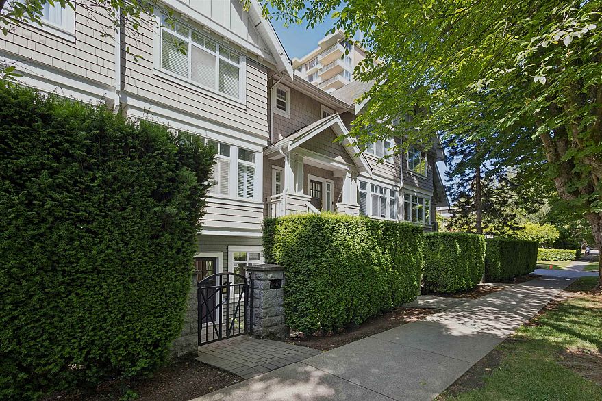 2487 W 39th Avenue