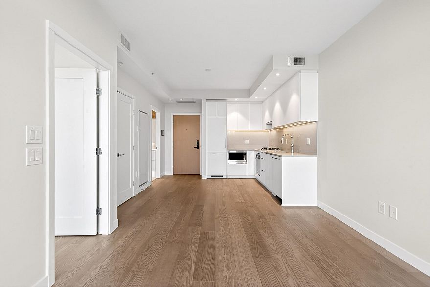 1307 6138 Birney Avenue