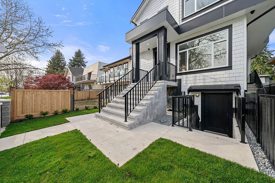 279 E 48th Avenue