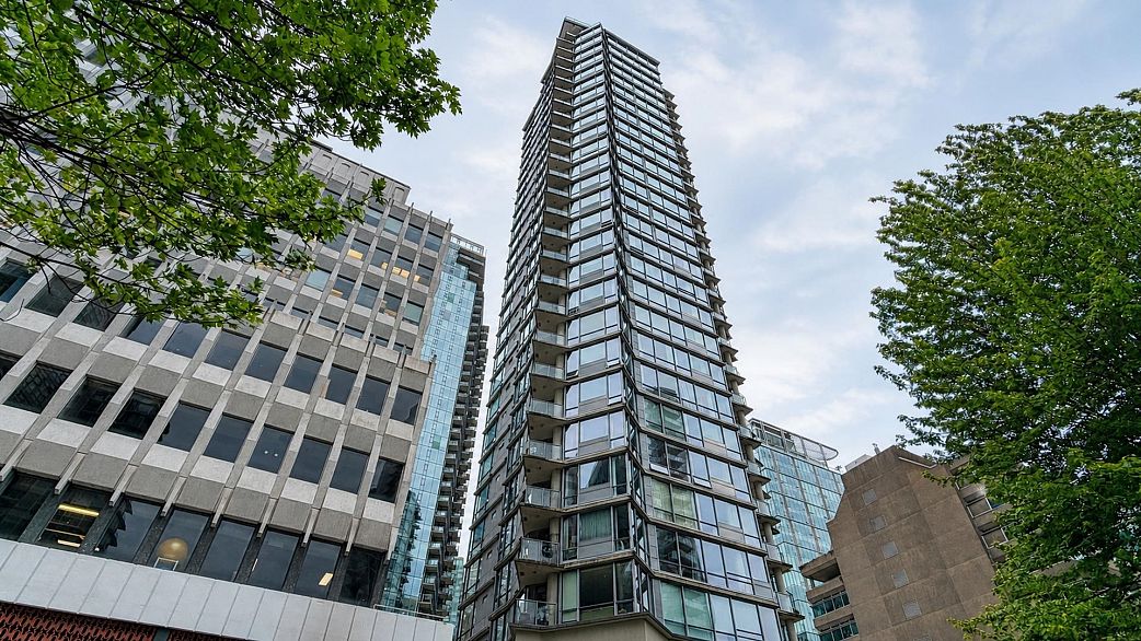 701 1228 W Hastings Street